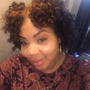 Meet your Posher, Jasmine